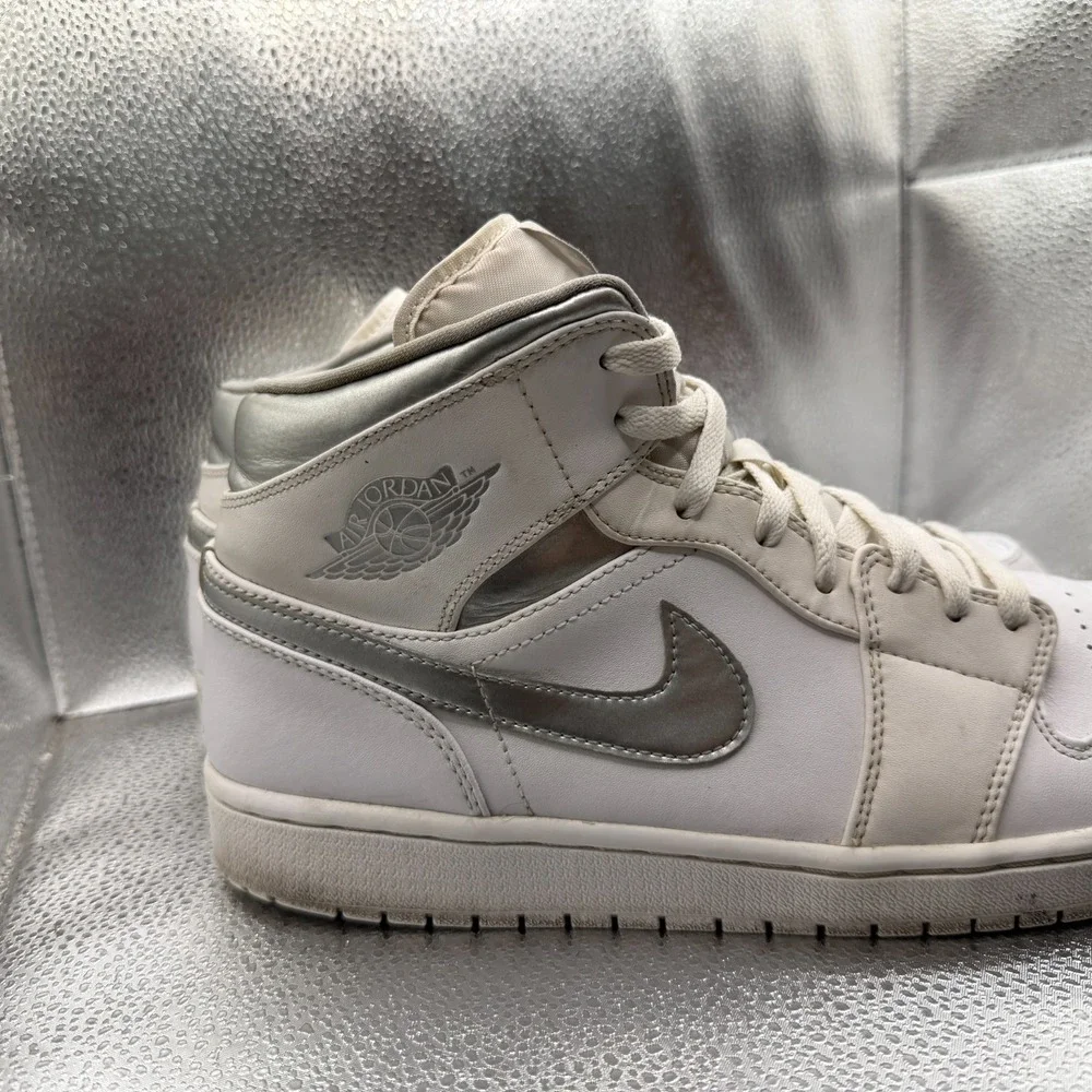 Size 12 Nike Air Jordan 1 Retro‎ Mid Pure Money White Mens Sneakers 554724-105